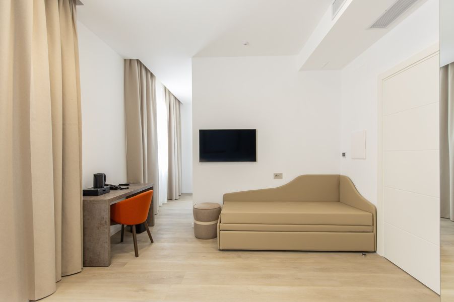 Camera Tripla MU21 Hotel