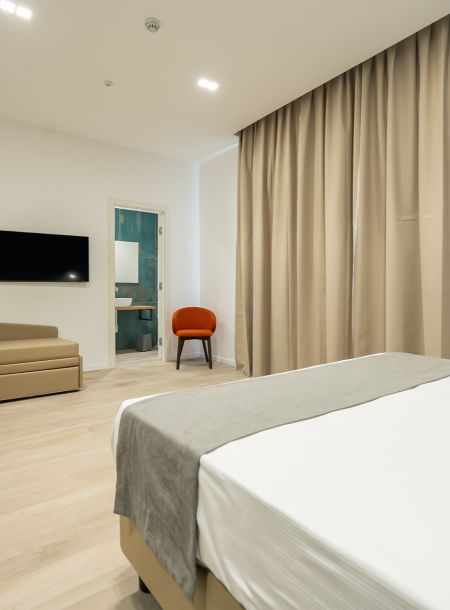 Camera Tripla MU21 Hotel